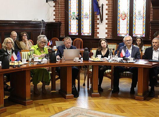 Burmistrz Lęborka z wotum zaufania i absolutorium 64814