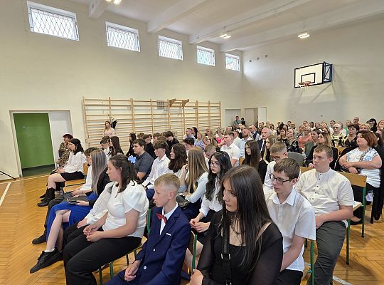 Uroczyste zakończenie roku szkolnego klas VIII w 64921