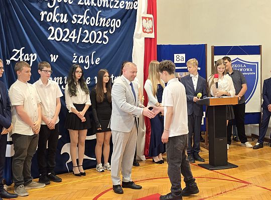 Uroczyste zakończenie roku szkolnego klas VIII w 64979