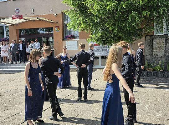 Uroczyste zakończenie roku szkolnego klas VIII w 64913