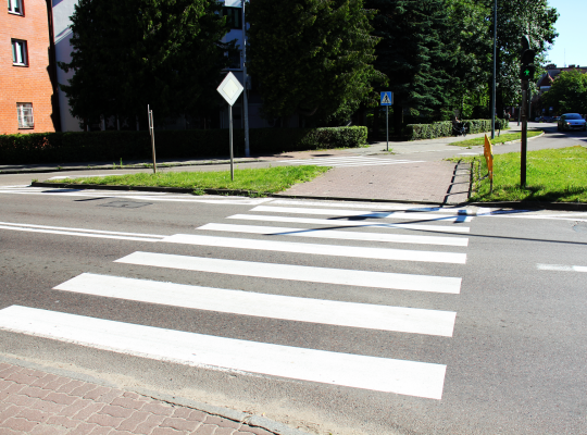 Malowanie znaków poziomych – wcześniej i 65040