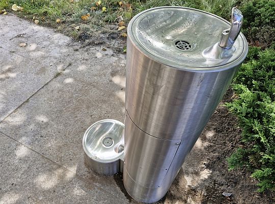 Pierwsze miejskie poidełko z wodą pitną już działa 65193