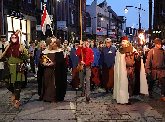 Klucz do miasta w rękach św. Jakuba! Duże 65275