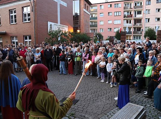 Klucz do miasta w rękach św. Jakuba! Duże 65282