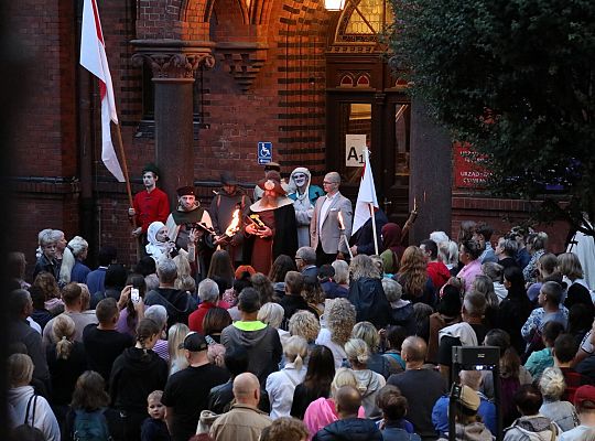 Klucz do miasta w rękach św. Jakuba! Duże 65292