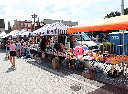 Kolorowe stoiska, regionalne smaki i rękodzieło – 65318
