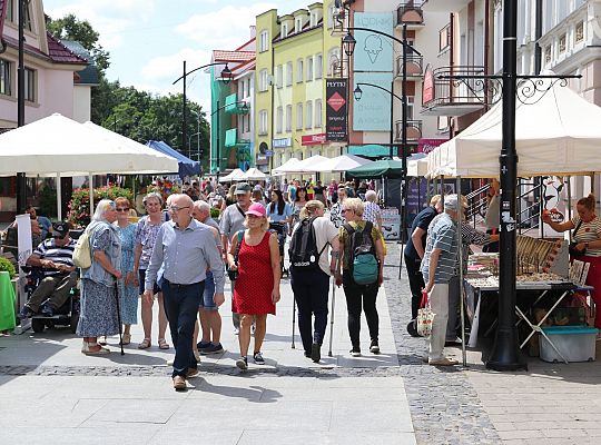 Kolorowe stoiska, regionalne smaki i rękodzieło – 65350