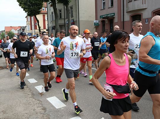 Adam Głogowski ponownie nie do zatrzymania w Biegu 65405