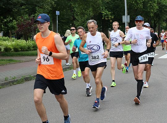 Adam Głogowski ponownie nie do zatrzymania w Biegu 65430