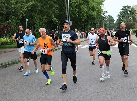 Adam Głogowski ponownie nie do zatrzymania w Biegu 65432