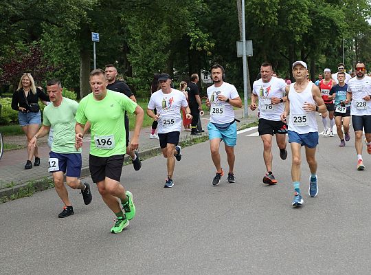Adam Głogowski ponownie nie do zatrzymania w Biegu 65435