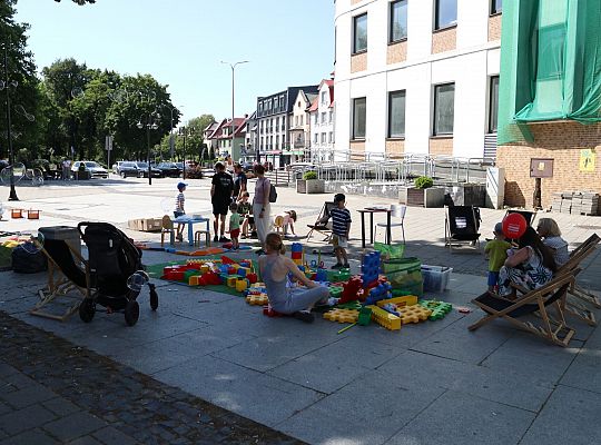 Bajkowa czytelnia pod chmurką 66386