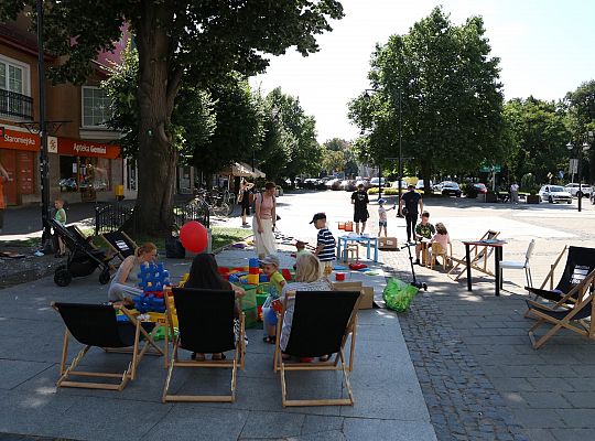 Bajkowa czytelnia pod chmurką 66387