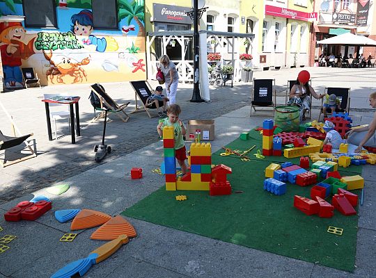 Bajkowa czytelnia pod chmurką 66391