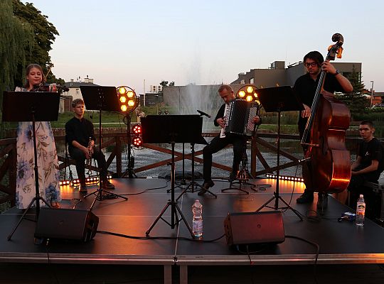 „Letnie Granie w Lęborku” zakończone swingowym 66400