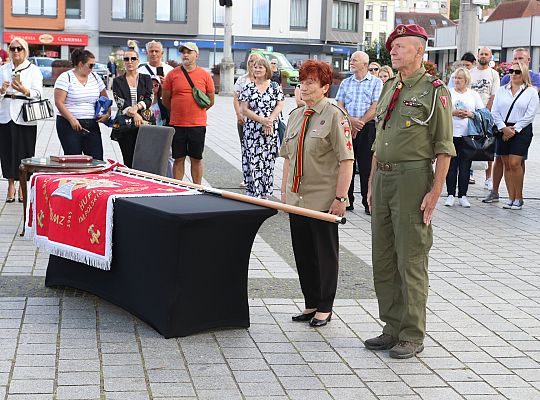 Z okazji jubileuszu lęborscy harcerze z nowym 66436
