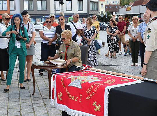 Z okazji jubileuszu lęborscy harcerze z nowym 66440