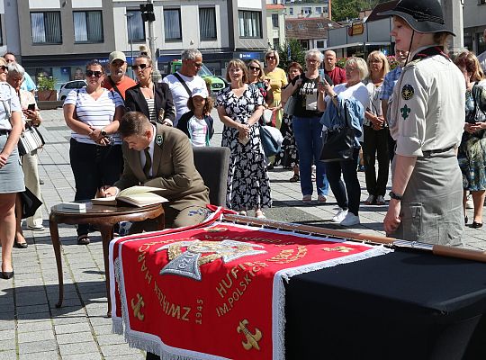 Z okazji jubileuszu lęborscy harcerze z nowym 66444