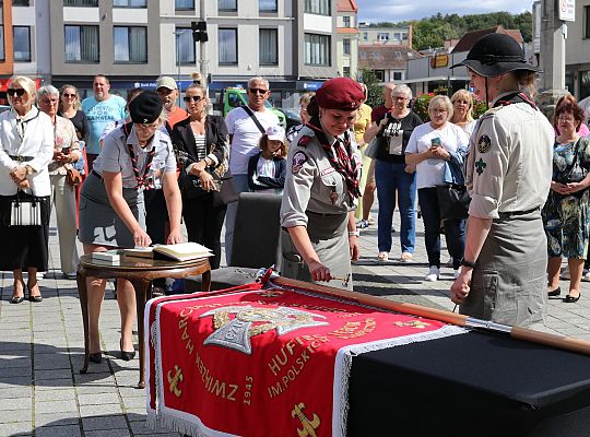 Z okazji jubileuszu lęborscy harcerze z nowym 66450