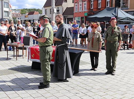 Z okazji jubileuszu lęborscy harcerze z nowym 66451