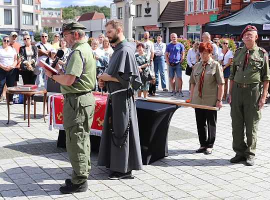 Z okazji jubileuszu lęborscy harcerze z nowym 66452