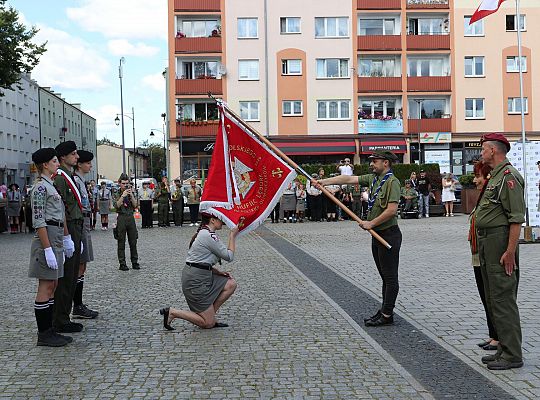 Z okazji jubileuszu lęborscy harcerze z nowym 66455