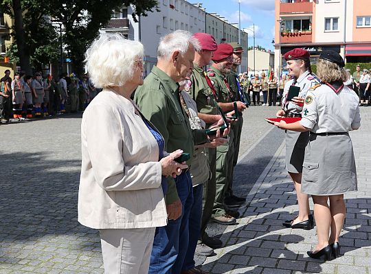 Z okazji jubileuszu lęborscy harcerze z nowym 66473