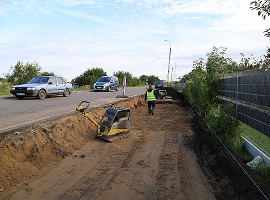 Nowa zatoka parkingowa i lepsza organizacja ruchu 66640