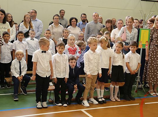 Ślubowanie nowych uczniów Szkoły Podstawowej nr 8 66758