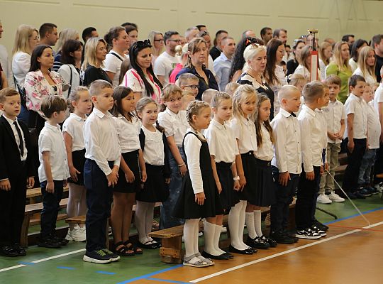 Ślubowanie nowych uczniów Szkoły Podstawowej nr 8 66760