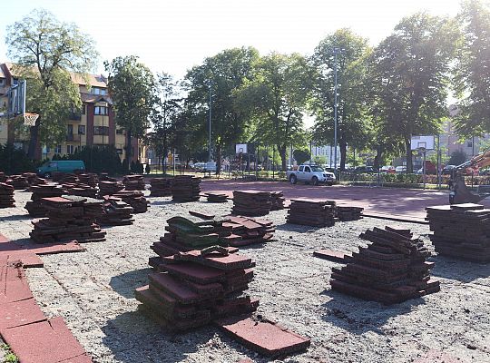 Rozpoczęła się modernizacja „Orlika” na placu 66880