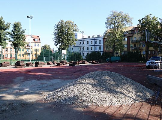 Rozpoczęła się modernizacja „Orlika” na placu 66882