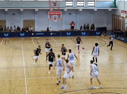 Święto koszykówki w Lęborku. Emocje do ostatniego 66923