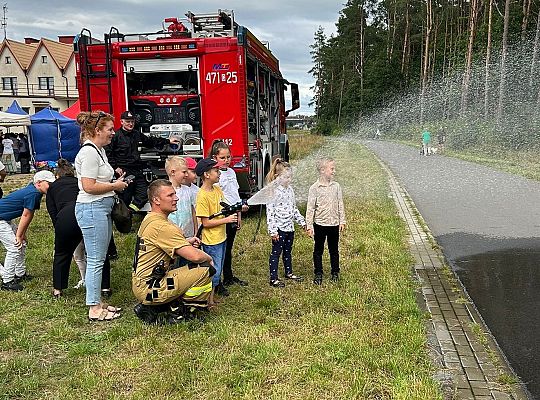 Udany piknik ze zbiórką dla Laury Cyry 66942
