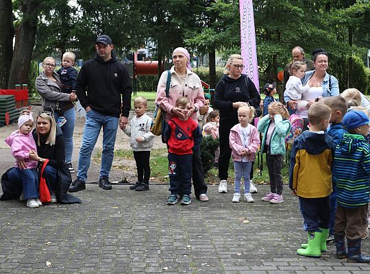 Rodzinno - sportowy piknik w Przedszkolu nr 10 67166