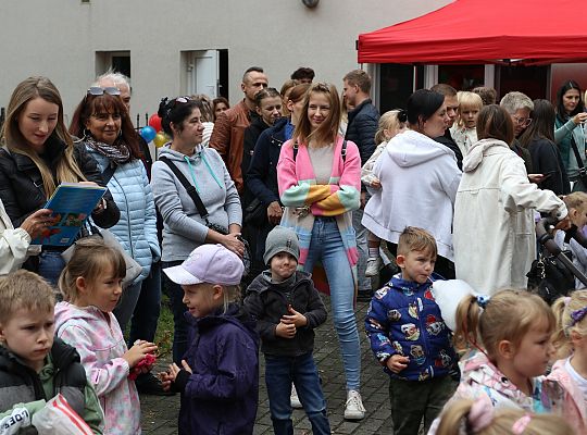 Rodzinno - sportowy piknik w Przedszkolu nr 10 67172