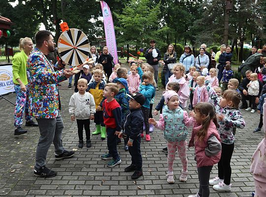 Rodzinno - sportowy piknik w Przedszkolu nr 10 67175