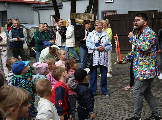 Rodzinno - sportowy piknik w Przedszkolu nr 10 67176