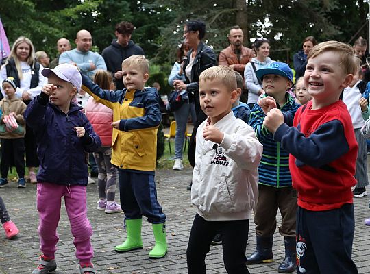 Rodzinno - sportowy piknik w Przedszkolu nr 10 67184