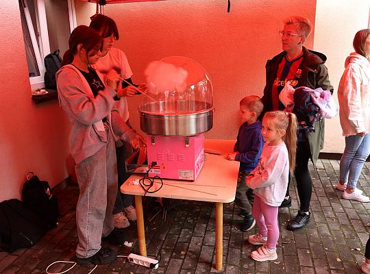 Rodzinno - sportowy piknik w Przedszkolu nr 10 67195