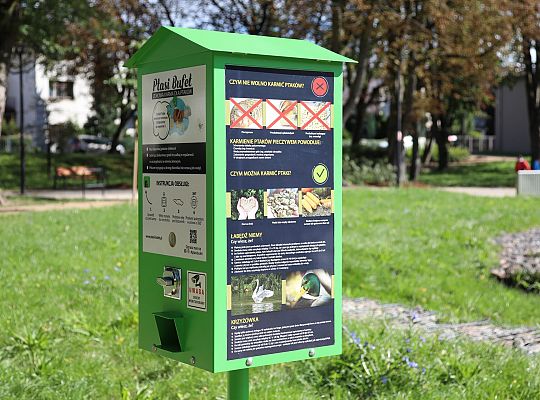 Ptasi bufet w Parku im. Marii i Lecha Kaczyńskich 67316