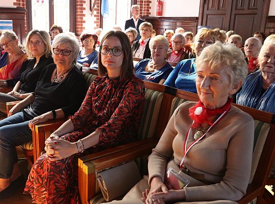 Aktywni, zaangażowani, inspirujący – seniorzy 67381