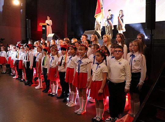 Jubileusz Szkoły Podstawowej nr 4 im. Tadeusza 67410