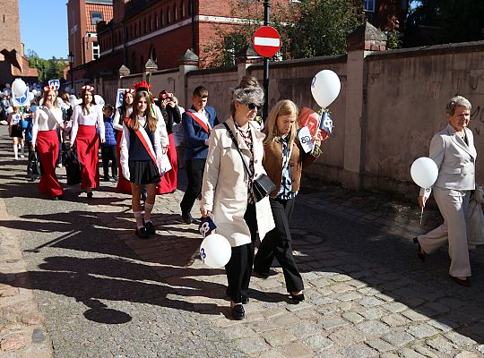 Jubileusz Szkoły Podstawowej nr 4 im. Tadeusza 67491