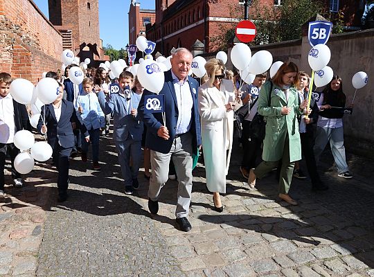 Jubileusz Szkoły Podstawowej nr 4 im. Tadeusza 67498