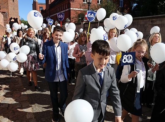 Jubileusz Szkoły Podstawowej nr 4 im. Tadeusza 67500