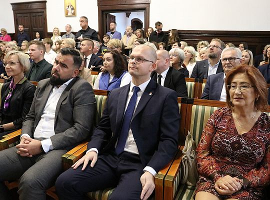 Nagrody dla nauczycieli i dyrektorów z okazji Dnia 68131