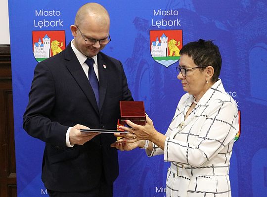 Nagrody dla nauczycieli i dyrektorów z okazji Dnia 68094