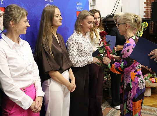 Nagrody dla nauczycieli i dyrektorów z okazji Dnia 68107