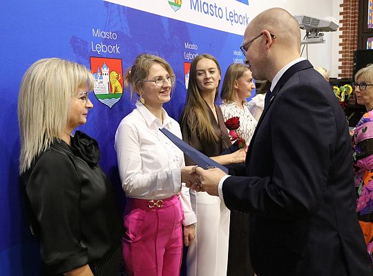 Nagrody dla nauczycieli i dyrektorów z okazji Dnia 68109